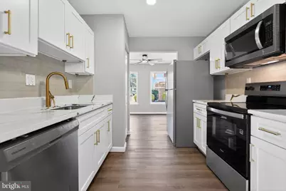 7509 Courtney Place, Landover, MD 20785 - Photo 11