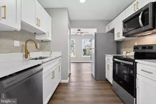 7509 Courtney Pl, Landover, MD 20785 - Photo 11