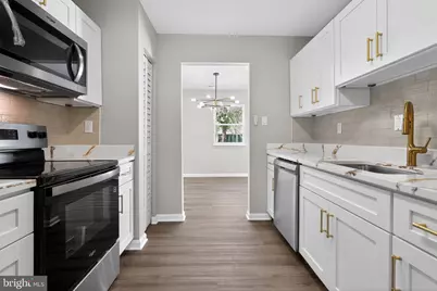 7509 Courtney Place, Landover, MD 20785 - Photo 9