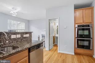 4334 Talmadge Cir, Suitland, MD 20746 - Photo 13