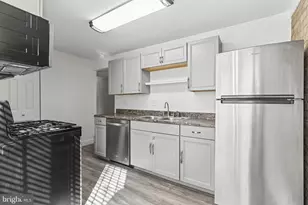 3310 Huntley Sq Dr, Temple Hills, MD 20748 - Photo 9