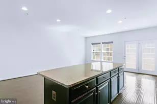 5365 S Center Dr, Greenbelt, MD 20770 - Photo 11