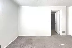 9906 Lanham Severn Rd, Lanham, MD 20706 - Photo 25