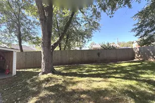 9906 Lanham Severn Rd, Lanham, MD 20706 - Photo 37