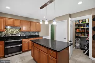 216 Careybrook Ln, Oxon Hill, MD 20745 - Photo 7