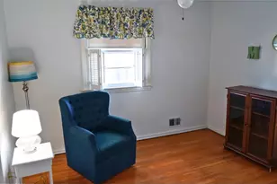 8301 Legation Rd, Hyattsville, MD 20784 - Photo 9