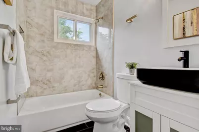 2419 Valley Way, Landover, MD 20785 - Photo 3