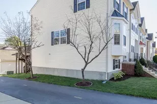 8800 Community Square Ln, Upper Marlboro, MD 20772 - Photo 3