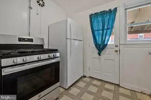 3518 Longfellow St, Hyattsville, MD 20782 - Photo 9