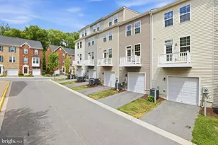 4915 Crest View Dr, Hyattsville, MD 20782 - Photo 29