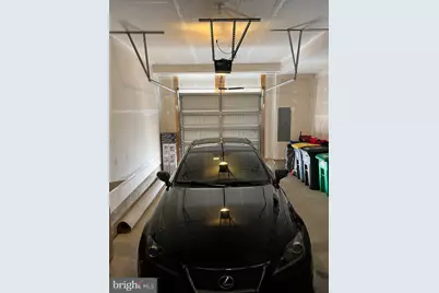 4915 Crest View Drive, Hyattsville, MD 20782 - Photo 9