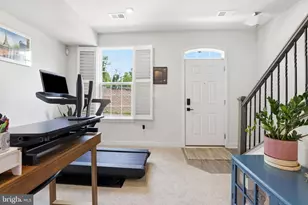 4915 Crest View Dr, Hyattsville, MD 20782 - Photo 9