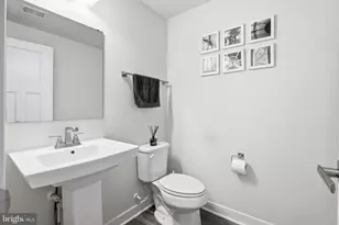 4915 Crest View Dr, Hyattsville, MD 20782 - Photo 11
