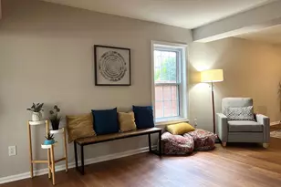 7922 Lakecrest Dr, Greenbelt, MD 20770 - Photo 3