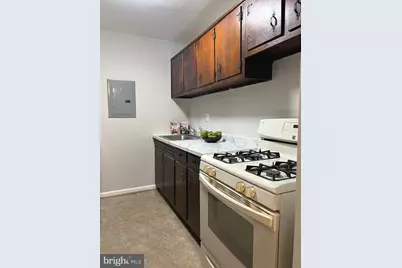 7922 Lakecrest Drive, Greenbelt, MD 20770 - Photo 7