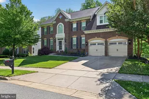 1910 Lake Forest Dr, Upper Marlboro, MD 20774 - Photo 3