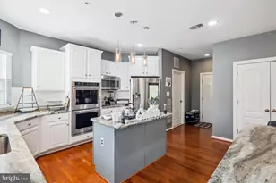 1910 Lake Forest Dr, Upper Marlboro, MD 20774 - Photo 11