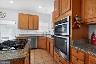 9009 Eldon Dr, Clinton, MD 20735 - Photo 13