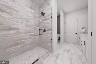 125 Kinsale Pl, National Harbor, MD 20745 - Photo 9