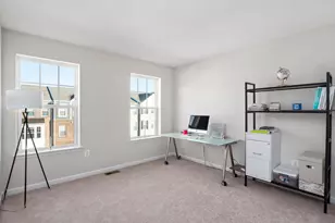 10507 Jim Lovell Ln, Lanham, MD 20706 - Photo 21
