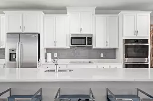 10507 Jim Lovell Ln, Lanham, MD 20706 - Photo 5
