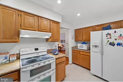 3941 Sunflower Circle, Bowie, MD 20721 - Photo 3