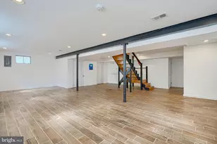 9110 Autoville Dr, College Park, MD 20740 - Photo 25