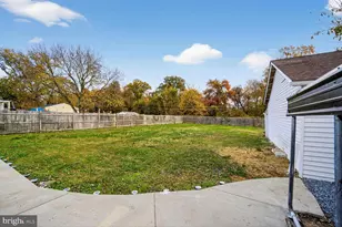 5918 Robin Ln, Suitland, MD 20746 - Photo 39