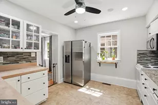 4011 Oglethorpe St, Hyattsville, MD 20782 - Photo 9