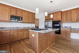 10105 Elgin Cir, Bowie, MD 20721 - Photo 11