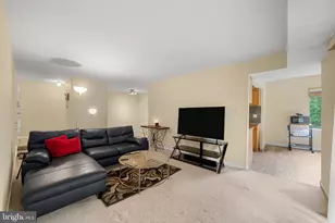 11222 Cherry Hill Rd, Beltsville, MD 20705 - Photo 9