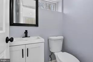 6019 Jamestown Rd, Hyattsville, MD 20782 - Photo 17