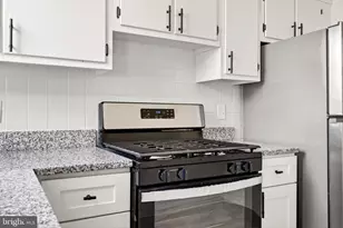 2412 Fordham St, Hyattsville, MD 20783 - Photo 5