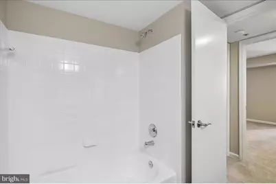 7806 Hanover Parkway #307, Greenbelt, MD 20770 - Photo 11