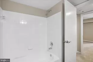 7806 Hanover Pkwy, Greenbelt, MD 20770 - Photo 11