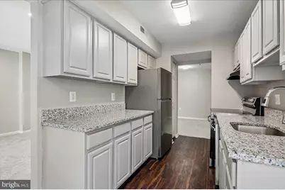 7806 Hanover Parkway #307, Greenbelt, MD 20770 - Photo 7