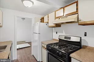 1732 Dutch Village Dr, Landover, MD 20785 - Photo 9