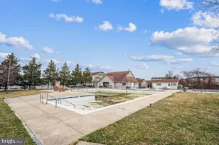 1202 Patuxent Greens Dr, Laurel, MD 20708 - Photo 37