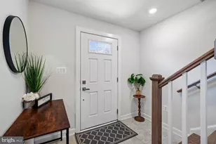 1202 Patuxent Greens Dr, Laurel, MD 20708 - Photo 3