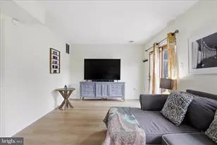 8642 Brae Brooke Dr, Lanham, MD 20706 - Photo 7
