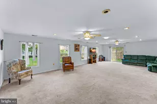 1112 Owens Rd, Oxon Hill, MD 20745 - Photo 11