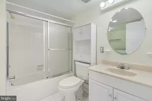 9200 Edwards Way, Hyattsville, MD 20783 - Photo 17
