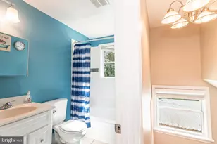 817 Berkshire Dr, Hyattsville, MD 20783 - Photo 17