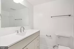 11210 Cherry Hill Rd, Beltsville, MD 20705 - Photo 9