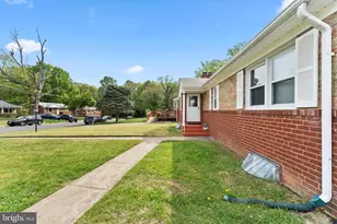 7211 Beltz Dr, District Heights, MD 20747 - Photo 3