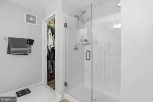 2739 Pinebrook Rd, Landover, MD 20785 - Photo 27