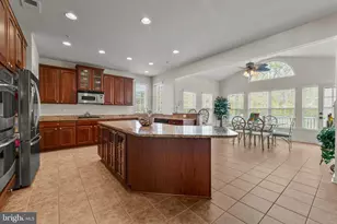 10916 Sir Paul Pl, Clinton, MD 20735 - Photo 27