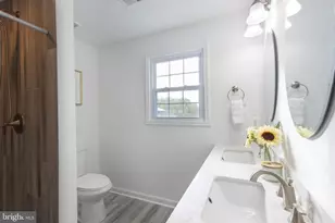 12111 Windbrook Dr, Clinton, MD 20735 - Photo 19