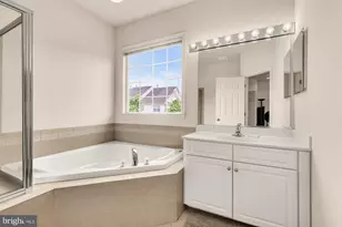 5205 Maries Retreat Dr, Bowie, MD 20720 - Photo 33