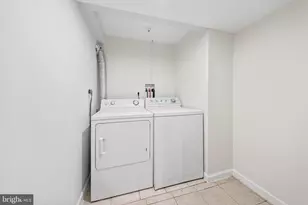 6714 Stockton Ln, Hyattsville, MD 20784 - Photo 11